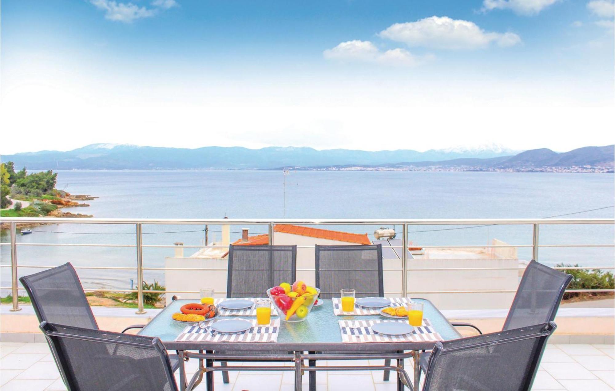 Amazing Home In Chalkida With Wifi Exterior foto